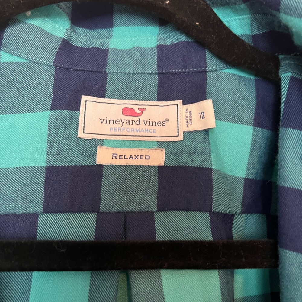 Vineyard Vines flannel (L) - Picture 3 of 5
